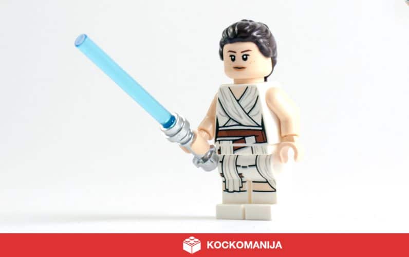 Minifigura Rey Skywalker z modrim svetlobnim mečem v roki