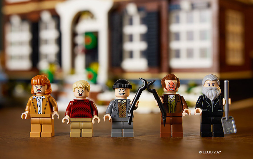 LEGO 21330 Sam doma Home Alone minifigure Kevinova mama Kate, Kevin  McCallister, Harry, Marv in Marley